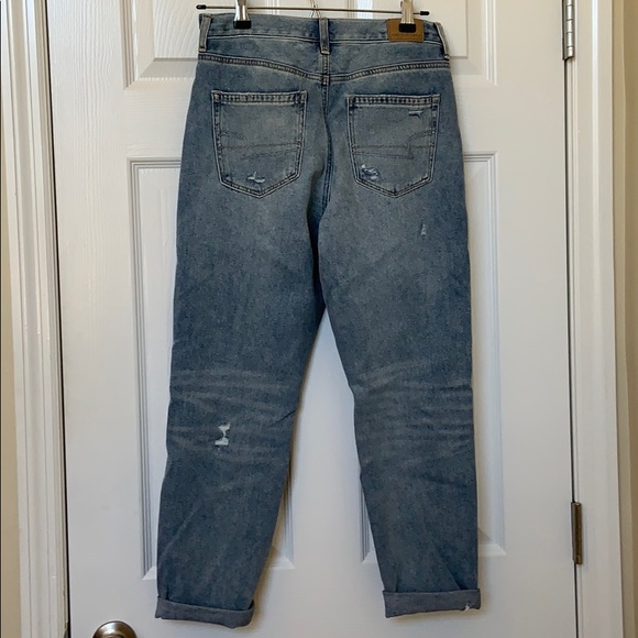 AE Hugh Waisted Distressed Mom Jeans - Picture 3 of 4